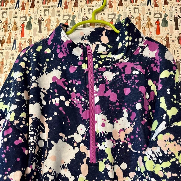 DSG splatter-paint sweatshirt 🖤 - Picture 3 of 5